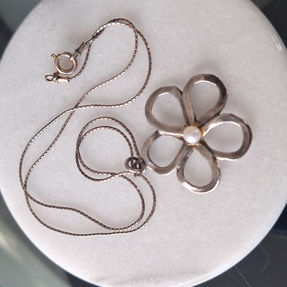 Necklace - Picture 1 of 1